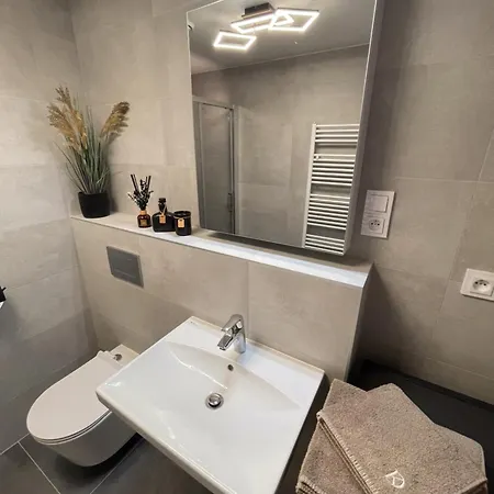 Perninsky Dvur 4*